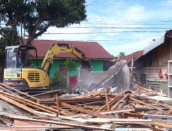 Dinas Pekerjaan Umum dan Penataan Ruang Kembali Menertibkan Bangunan Tanpa Izin