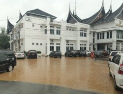 Kantor Balaikota Solok tak Luput dari Banjir