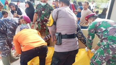 Mayat Anak Perempuan Ditemukan di Lokasi Jembatan Putus Kayu Gadang Lubuk Alung Lubuk Alung