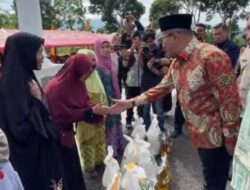 Pemko Bukittinggi dan Bulog Salurkan Bantuan Pangan