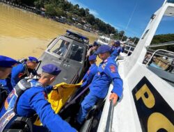 Polairud Polda Sumbar Temukan Jenazah Korban Banjir Bandang