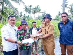 Bank Nagari Bantu Korban Banjir di Sampan Kota Pariaman