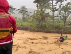 Drama Penyelamatan di Batang Kuranji: Aksi Heroik TRC Semen Padang Selamatkan Warga yang Terjebak Arus