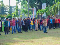 Relawan Siaga Bencana Pemprov Sumbar Mulai Turun Bantu Bersihkan Rumah Warga