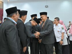 Sekdaprov Sumbar Lantik 119 Pejabat Administrator dan Pengawas