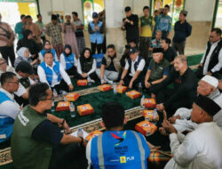 Muazin dan Khatib Menangis Ketika Jumat Pertama Habis Bencana di Aceh