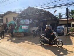 Pembersihan Jalan Jalur Dua ke Kampus Unand Terus Dilakukan
