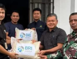 BRI Simpang Empat Gerak Cepat Bantu Warga Terdampak Banjir di Pasaman Barat