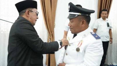 Destriyanto Dilantik Jadi Walinagari Batu Taba Antar Waktu