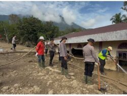 PT BRM Salurkan Bantuan Kemanusiaan di Tanah Datar dan Solok