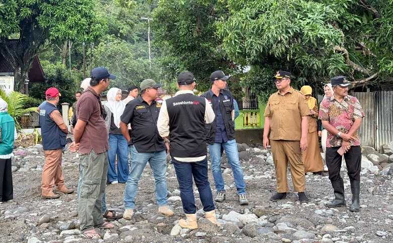 Peduli Bencana Tanah Datar, Pemkab Sawahlunto Serahkan Bantuan Senilai Rp78 Juta Lebih