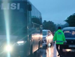 Banjir di Jalan Nasional, Ratusan Kendaraan Padang – Pasaman Barat Terjebak Macet