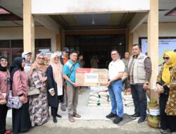 Antarkan Bantuan, Walikota Ramlan Pimpin Tim Peduli Bencana Tembus Malalak dan Padang Pariaman
