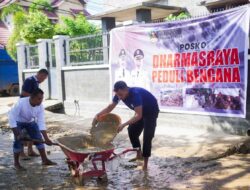 Relawan Dharmasraya Bantu Pemulihan Pascabanjir di Perumahan Taruko Nanggalo Padang