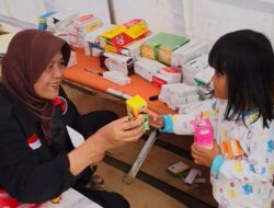 Instruksi Langsung Megawati! Tim PDI Perjuangan Taklukan Medan Berat Pesisir Selatan Demi Obati Pengungsi