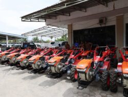 Kementan Beri Bantuan 25 Alsintan untuk Keltan di Kota Pariaman