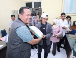 Giliran Pedagang Pasar Dapat Bantuan dari Walikota Pariaman