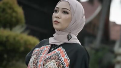 Pencipta Lagu Somasi Penyanyi Minang Fauzana