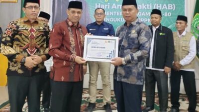 Baznas Sijunjung Terima Sertifikat Penghargaan dari Kanwil Kemenag Sumbar