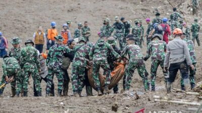 23 Prajurit Marinir Jadi Korban Tanah Longsor Cisarua, 19 Masih Belum Ditemukan
