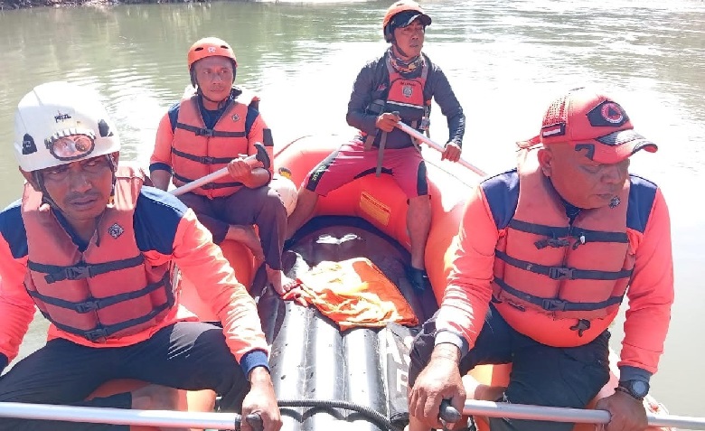 Hari ke Tiga Pencarian, Remaja yang Hanyut di Sungai Batang Sikobo Belum Ditemukan