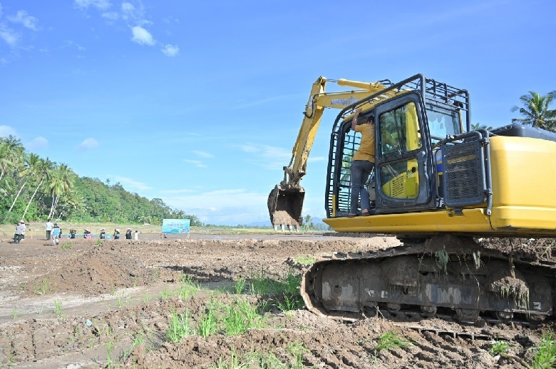 Kementan Mulai Rehabilitasi Lahan Pertanian yang Terdampak Bencana di Sumatera