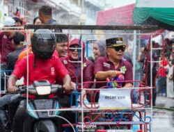 Festival Perang Air Dimulai, Dibuka Bupati Asmar Dilepas Oleh Kapolda Riau