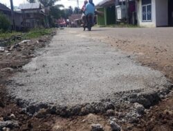 Pengerjaan Rigit Beton di Pulau Punjung Terkesan Asal-asalan