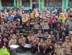 BPOM Cek Jajanan di SDN 08 Kampung Jawa Kota Pariaman