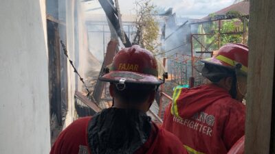 Satu Unit Rumah di Kalumbuk Ludes Terbakar, Kerugian Ditaksir Rp500 Juta