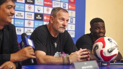Coach Dejan: Kekuatan Pemain SPFC Sangat Berbeda, Optimis Raih 3 Poin Lawan Persita