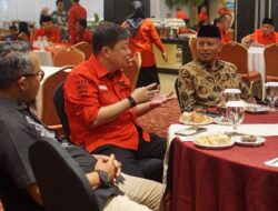 Di Balik Buka Bersama PDI Perjuangan Sumbar, Ada Kisah Dukungan Muhammadiyah untuk Alex Indra Lukman