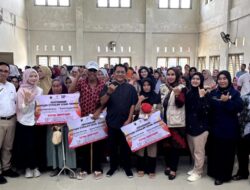 Bupati JKA Serahkan BSSE 2026 untuk 1.173 KPM