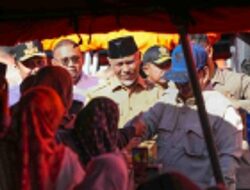 Setahun Mahyeldi-Vasko: Menjaga Nadi Sumatera Barat di Tengah Badai Bencana
