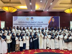 Lisda Hendrajoni: Perempuan Adalah Tiang, Dan Tiang Itu Harus Kuat