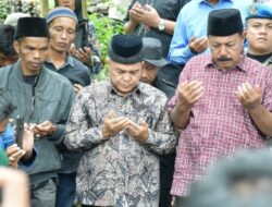 Duka Mendalam Masyarakat Agam atas Berpulangnya Tokoh Adat Minangkabau Angku Yus Dt Parpatiah