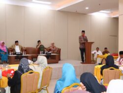 Elzadaswarman Buka Puasa Bersama Dengan Sivitas Akademika Universitas Negeri Padang