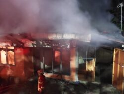 Rumah dan Kedai di Lubuk Buaya Terbakar di Jelang Sahur