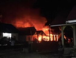 Satu Rumah, Mobil dan Dua Sepeda Motor di Dharmasraya Ludes Dilalap Api