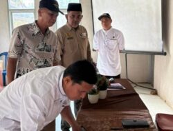 Camat Asam Jujuhan Lantik Empat Anggota Bamus Pengganti Antar Waktu