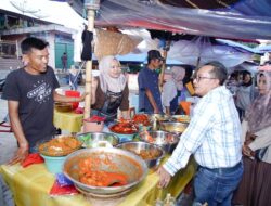 Pasa Pabukoan di Pasa Ateh Batusangkar Ramai