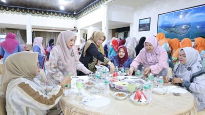 TP-PKK Kota Pariaman Buka Puasa Bersama Organisasi Perempuan