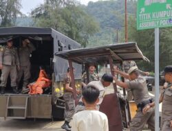 Penertiban di Dua Lokasi, Satpol PP Padang Amankan Barang Dagangan PKL