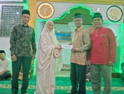Anggota DPRD Sumbar Yesi Endrieni,  Safari Ramadhan ke Masjid Ar Rahman Patangahan Tilkam