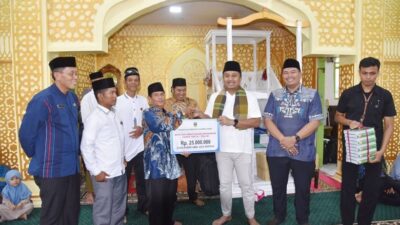 Wagub Pimpin TSR Pemprov Sumbar Kunjungi Masjid Raya Taluak Pariaman