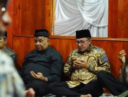 Doa Bersama Iringi Menaiki Rumah Gadang Wamenaker RI di Pagaruyung 