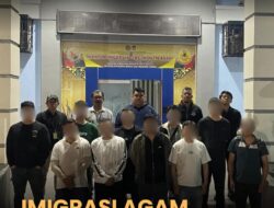 Salah Gunakan Izin Tinggal,  Imigrasi Agam Deportasi 10 WNA asal Tiogkok