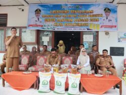 Pemko Payakumbuh Serahkan Bantuan Cadangan Beras Pemerintah dan Minyak Goreng Kepada 466 KK