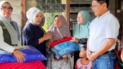 Bupati JKA Bantu Rini Selesaikan Kuliah