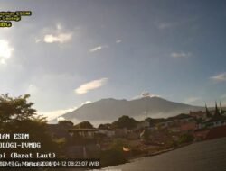 Gunung Marapi Kembali Erupsi, Warga Sekitar Disarankan Gunakan Masker